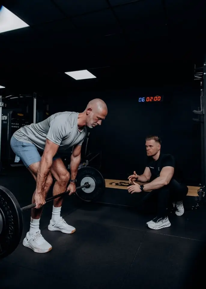Deadlift training onder begeleiding van een personal trainer